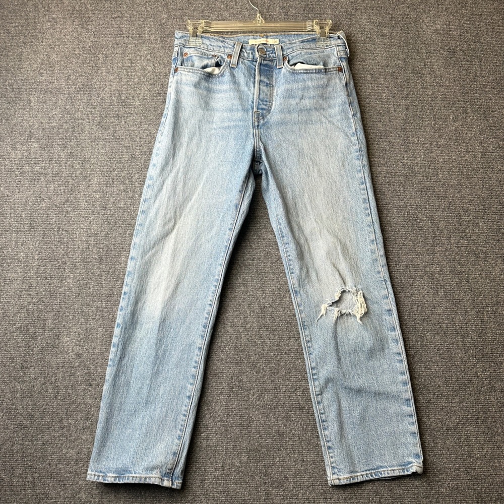 Levis Wedgie Straight Womens 27 (27x26) Light Blue‎ Distressed High Rise Jeans